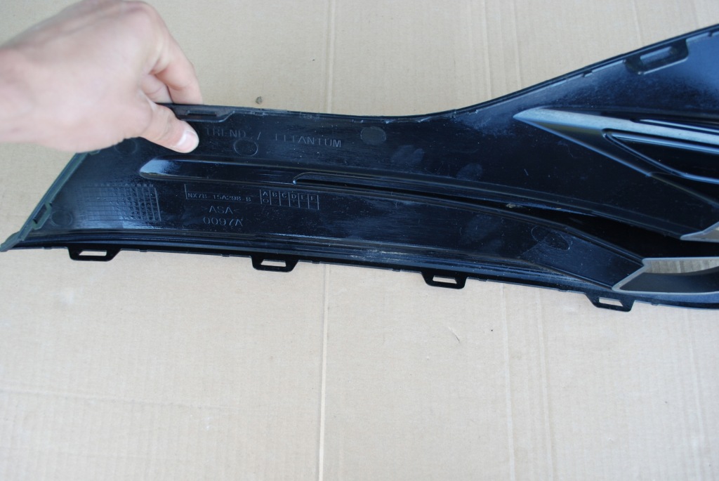 Решётка бампер правая перед ford focus mk4 рестайлинг  оригинал  nx7b-15a298-b с Разборки