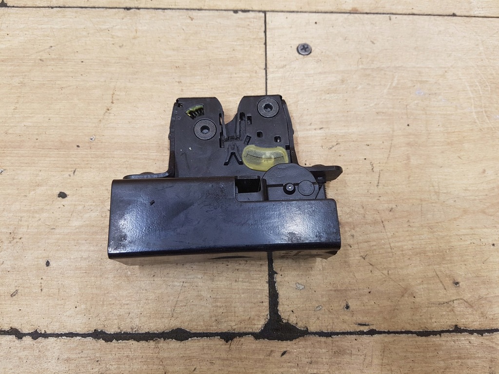 фото №1, Замок крышки багажника задняя renault laguna iii