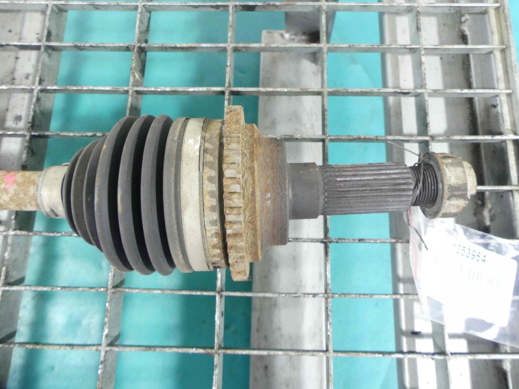 Приводной вал левая mazda 323f 1.6 16v Цена