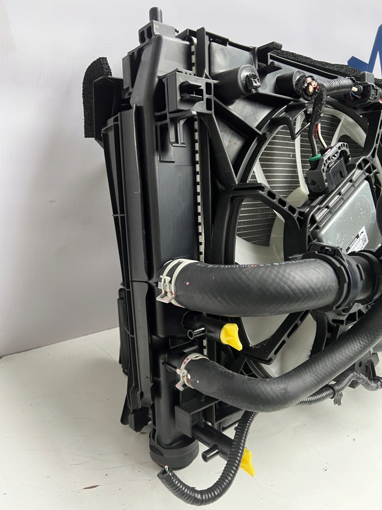 Pas передний усилитель радиатор вентилятор балка lexus ux с Разборки