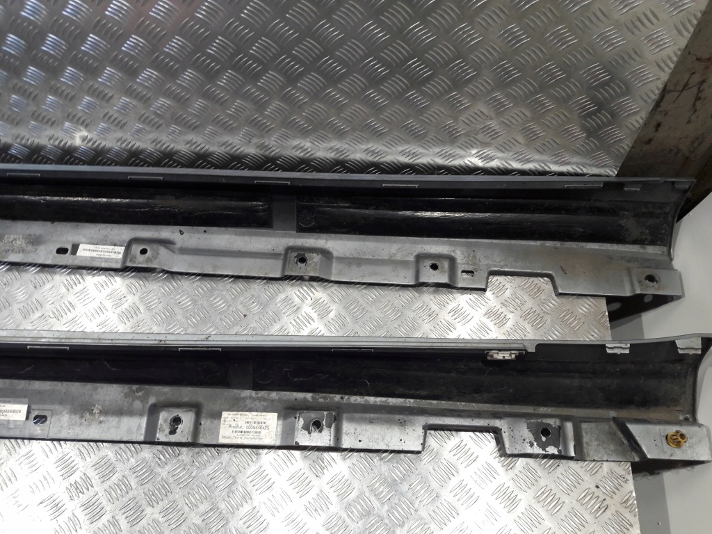 фото №12, Mercedes s w222 2014r молдинг поріг колір 9988