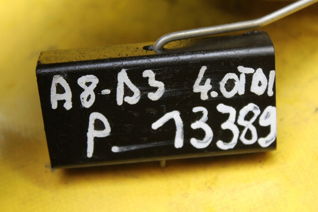 фото №9, Датчик уровня топлива a8 d3 4.0 tdi 4e0919673a