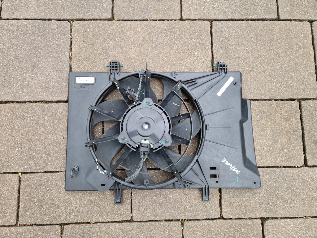 фото №1, Ford fiesta mk7 lift b-max корпус з вентилятор c1b1-8c607-dc 2008
