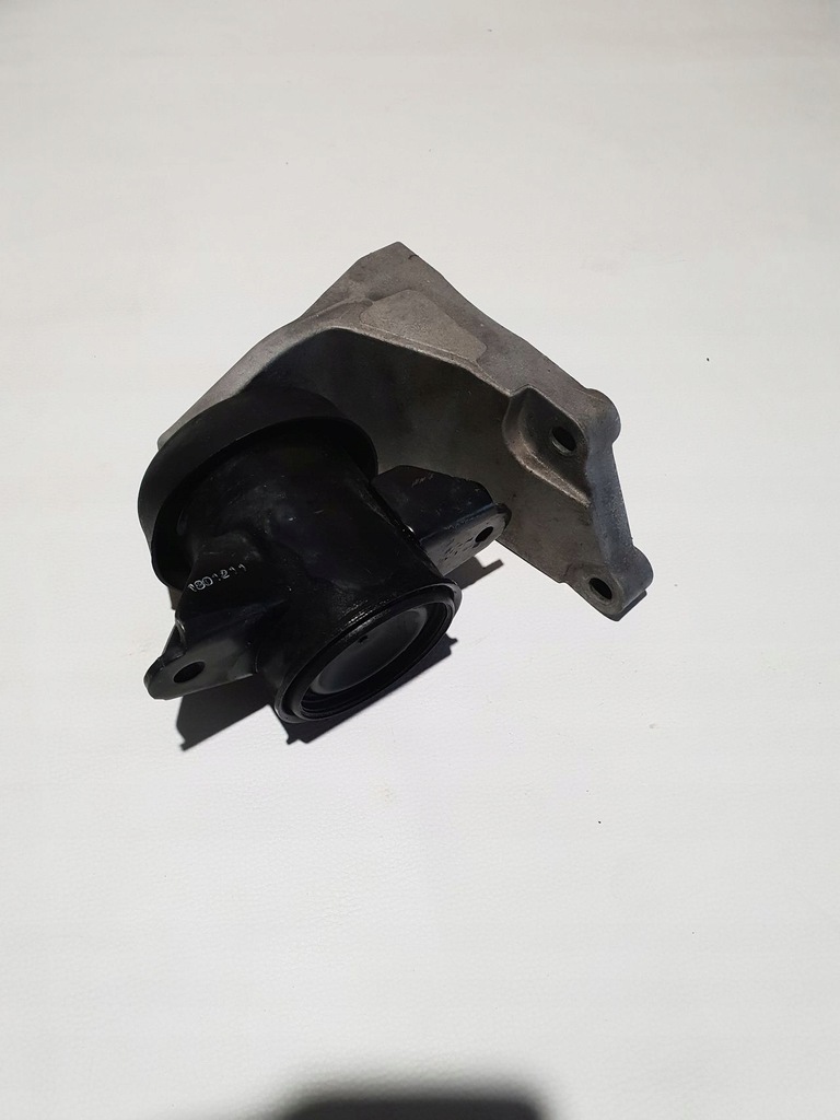 фото №7, Nissan leaf 10-21 кронштейн подушка двигателя правая