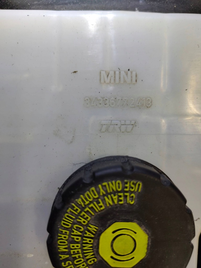 2012 mini one - cooper r57 насос гальмівна 6772413 Доставка