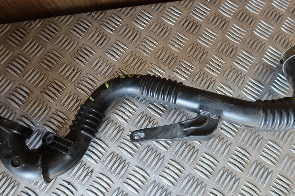 фото №3, Шланг интеркулер clio iv 104951a