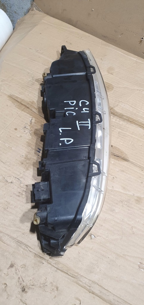 Купить Фара led drl левый перед citroen c4 picasso 2 9676036580