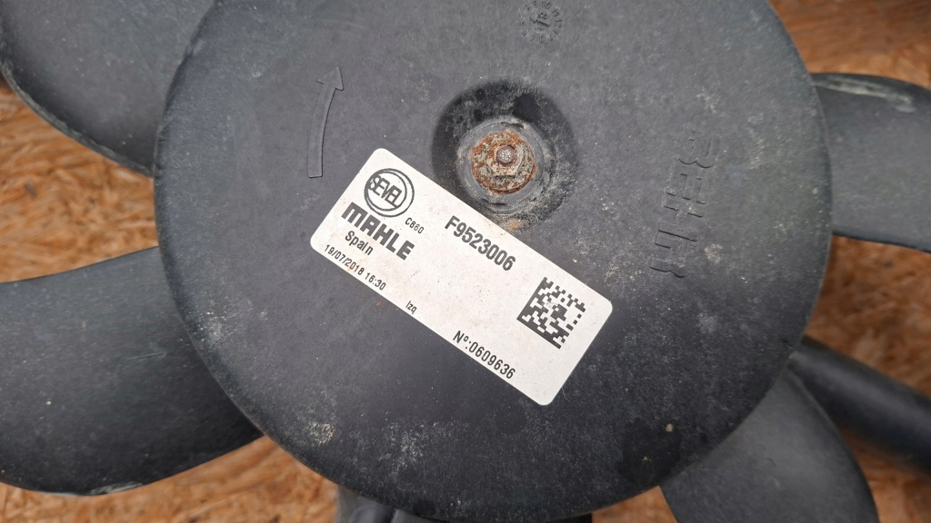 Вентиляторы корпус радиатора fiat ducato 2018год оригинал 1395853080 Оригинал