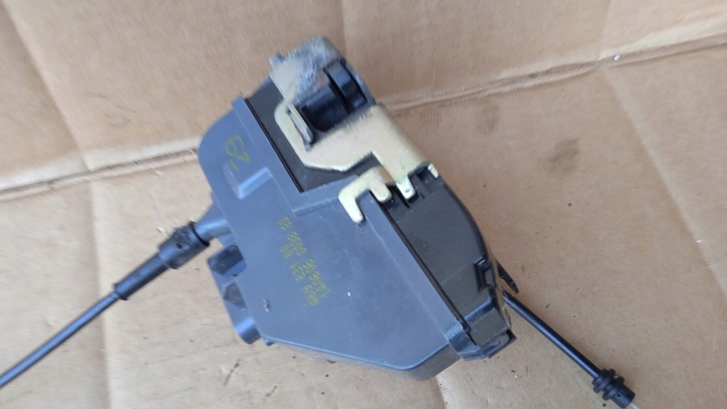 фото №2, Citroen c3 i ручка замок дверь перед левый 5pin