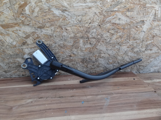 фото №1, Opel combo e 2020 моторчик рычаг дворники задняя