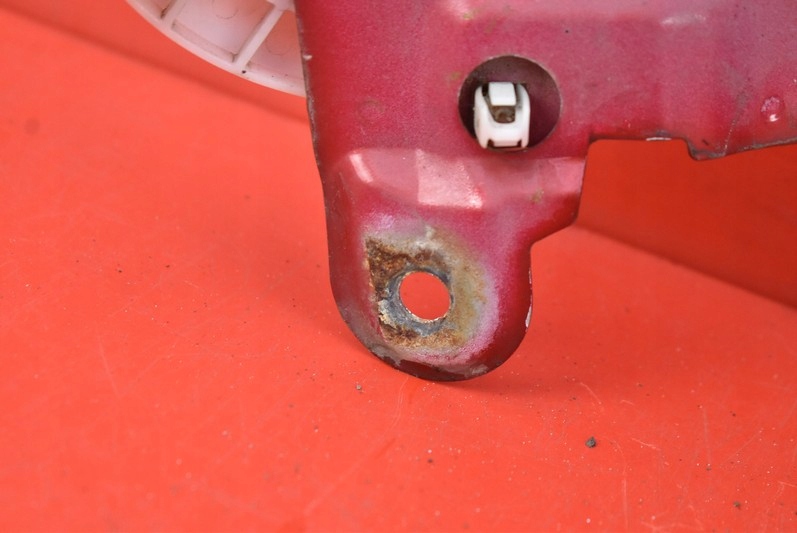 фото №16, Крыло правый перед передний красный mitsubishi outlander 2 ii lift 01-08