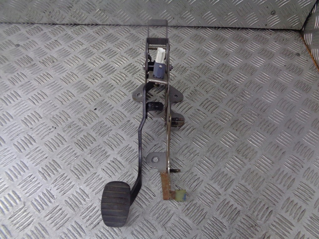 фото №1, Педаль тормоза renault megane ii 8200168238