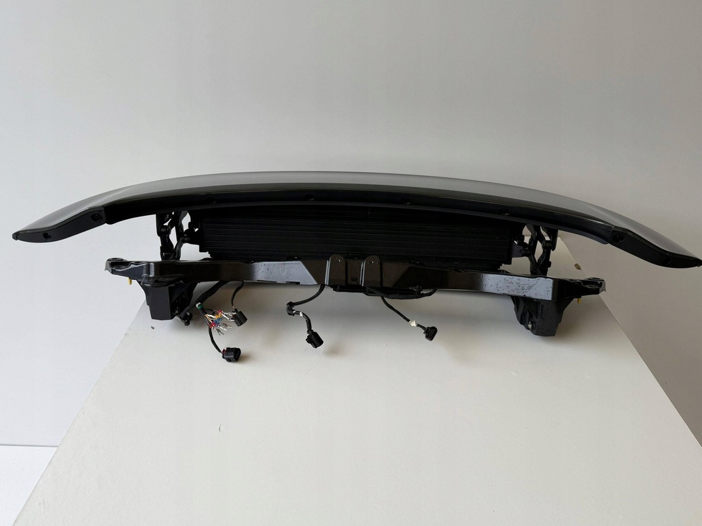 фото №10, Porsche 911 992 спойлер задняя 992827233 h оригинал