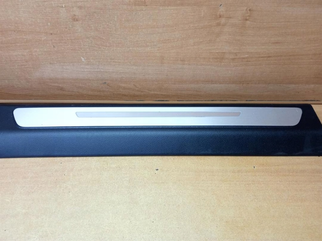 фото №2, Молдинг порог правый перед audi a8 d4 подсвеченная