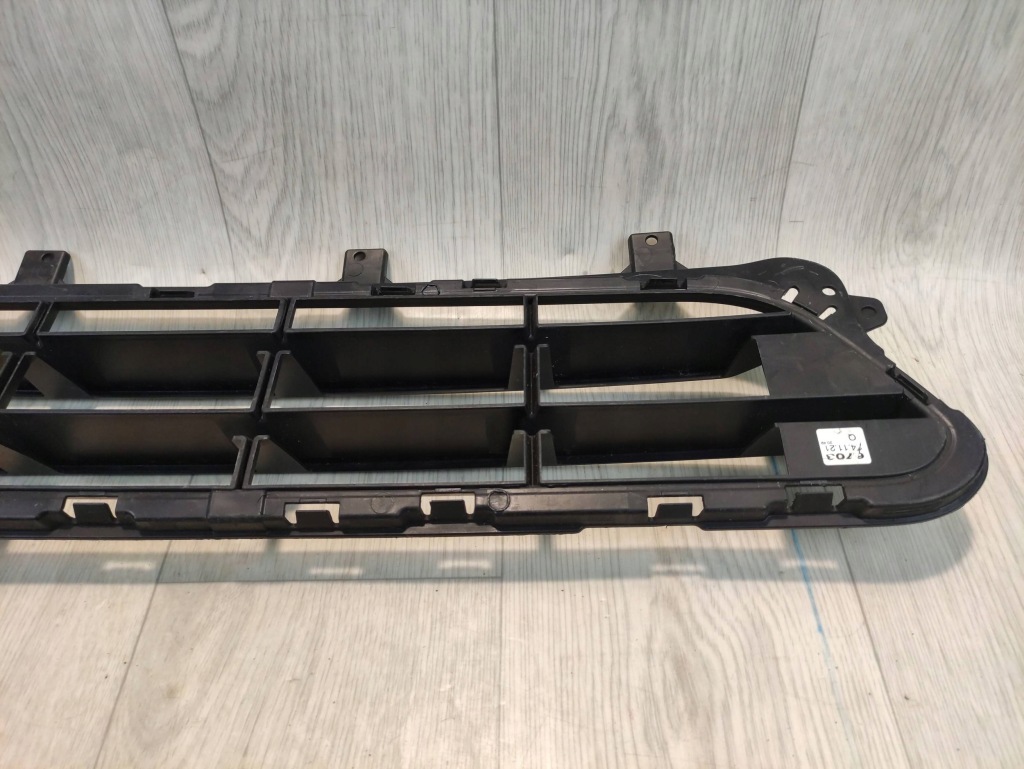 Mini cooper countryman f60 решётка средняя бампера перед 9477040 Недорого