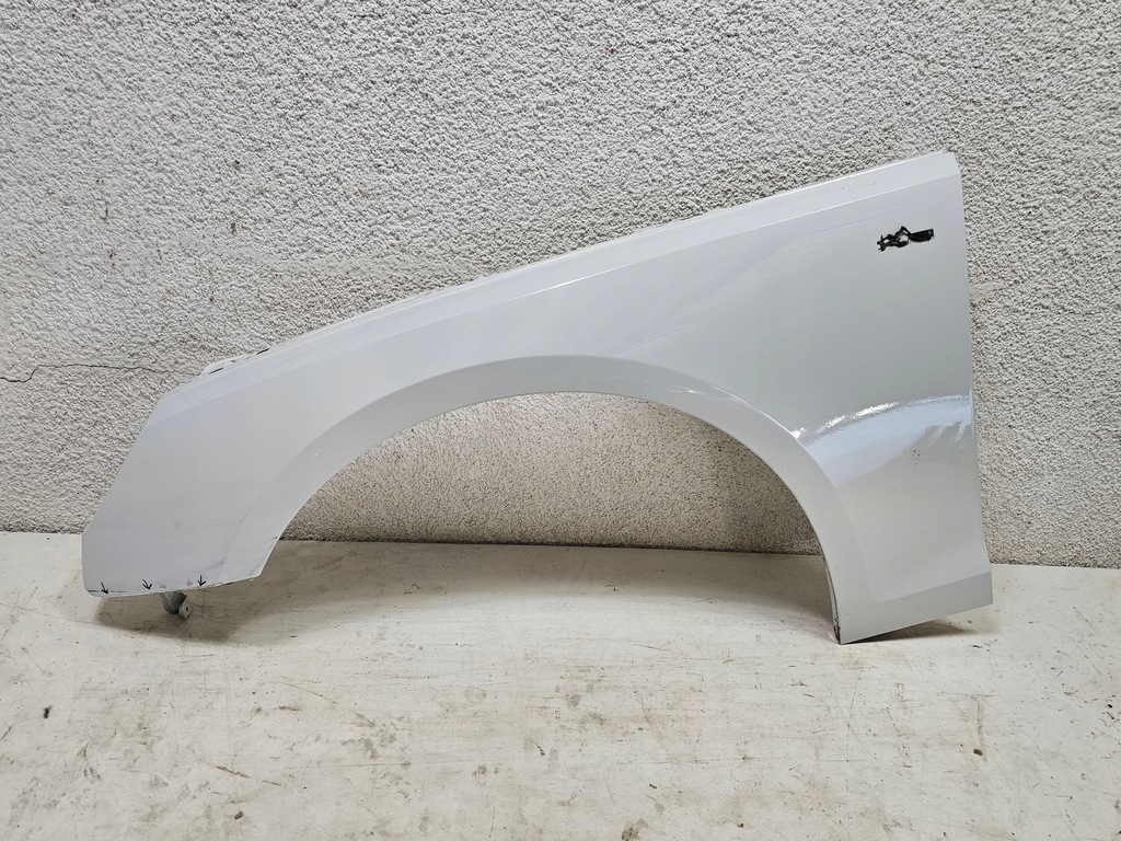 фото №1, Крила лівий перед передній audi a4 b9 8w0 lift