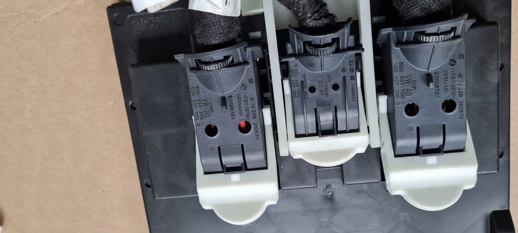 фото №5, S3 8v sedan a3 модуль блок управления комфорта разъёмы 5q0937085aj