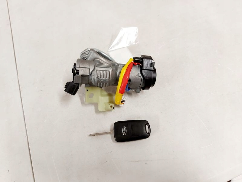 фото №1, Kia ceed ii замок запалювання ключ pilot набір kia ceed ii дизель