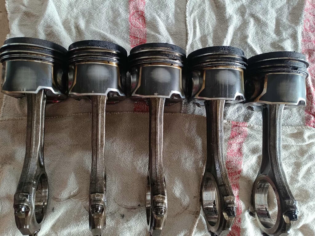 фото №3, Поршень + шатун шату́н audi a6 c6 3.0 tdi bmk 059aa