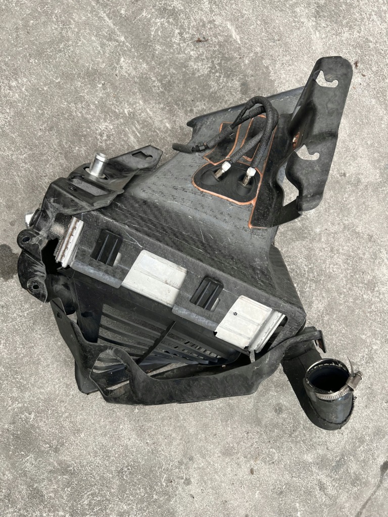 Купити Лівий інтеркулер porsche 991 gt2 rs gt2rs