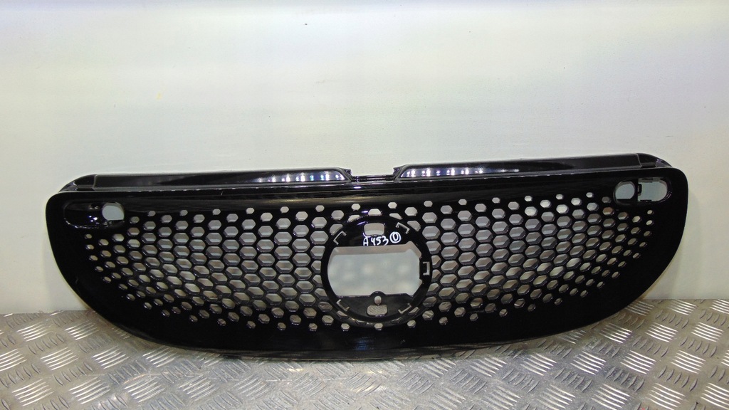 фото №1, Smart fortwo iii 2015 решітка радіатора решітка радіатора