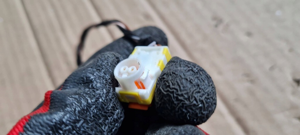 фото №7, A4 b9 8w штекер колодка подушка безпеки 8w1972563a a6 c8 4k a7 a5 8w q7 4m q8