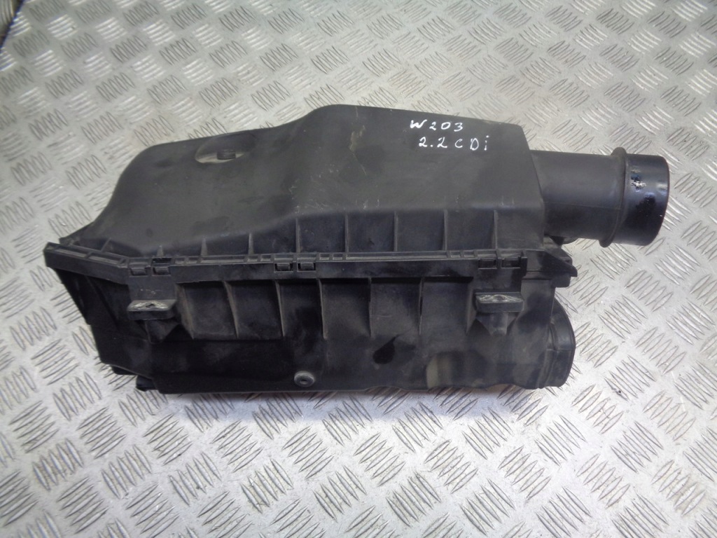 фото №4, Корпус фильтра воздуха mercedes w203 2.2 cdi