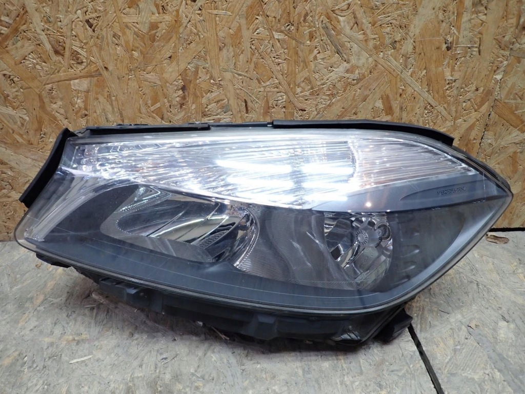 фото №1, Лампа левая фара левый mercedes a klasa 176 2012-2015r a1768203861