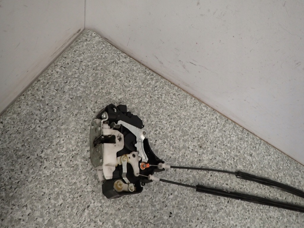 фото №7, Mitsubishi colt 3d 04- cz3 замок дверь правых с тросы europa