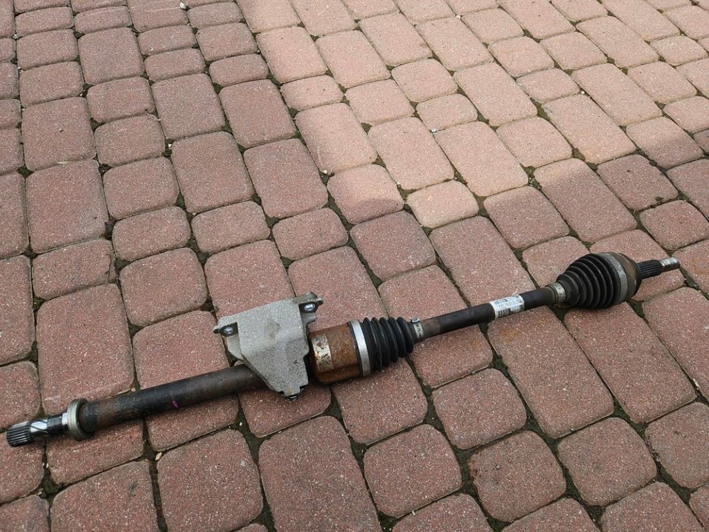 фото №1, Привідний вал półośka права 0.9 tce renault clio 4 iv 391009101r