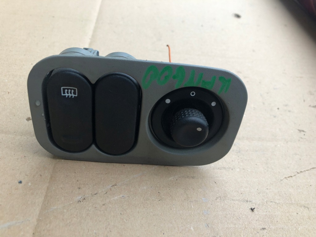 фото №1, Панель регулировки зеркал renault kangoo 98-08 7700803531f
