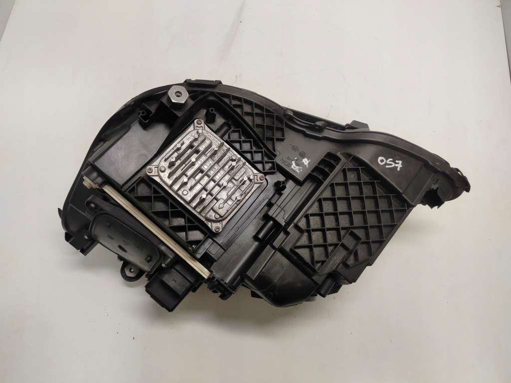 Mercedes w212 e-klasa рестайлинг  led фара правый  левая Оригинал