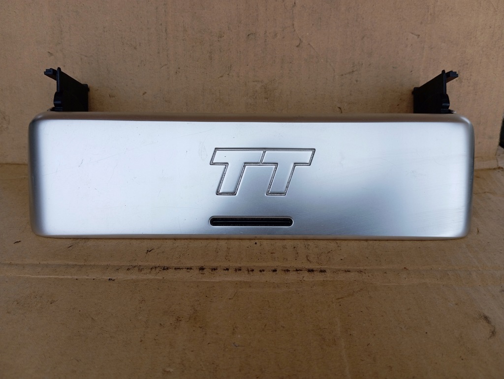 фото №1, Заглушка крышка радио 1 din audi tt 8n 8n0035460