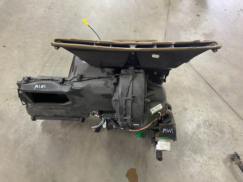 фото №1, Mini one coupeer r50 r52 r53 отопитель воздуходувка