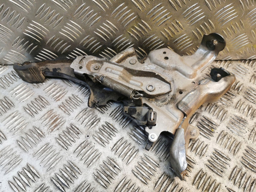 фото №2, Lexus rx 450h ручка / рычаг тормоза ручного