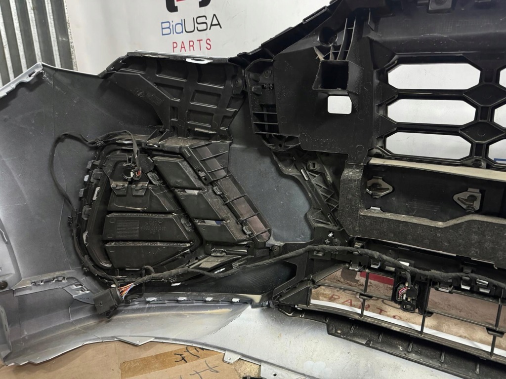 фото №13, Бампер передний радиатор лампы pas передний audi q3 s-line 2021+ 83a