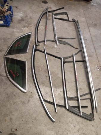 фото №1, Opel insignia скло накладки рейлінги хром kpl