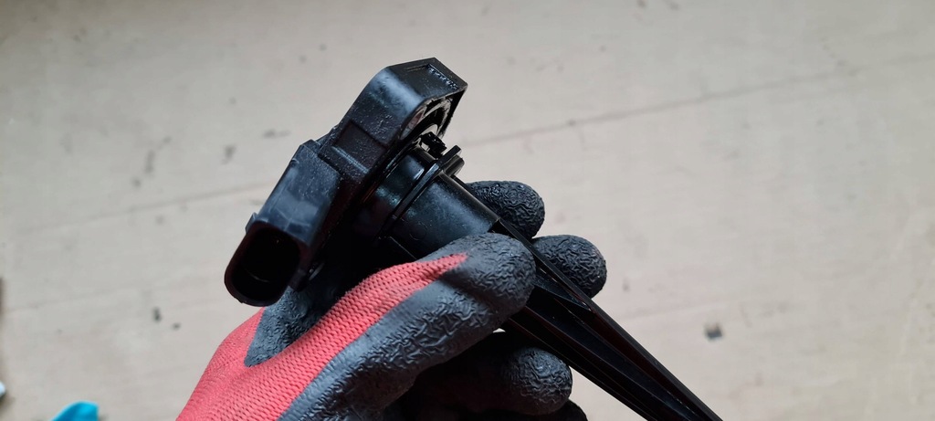 фото №9, A4 b9 8w датчик уровня масла 2.0 tdi 07p907660 vw audi q5 80a a5 8w