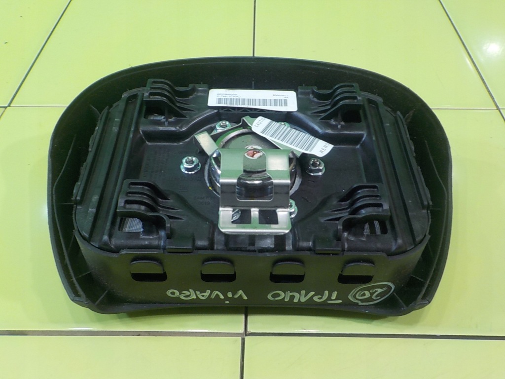 Vivaro a 1 рестайлинг  trafic 2 2.0 cdti 14r подушка безопасности подушка водителя 8200968359 в Украине