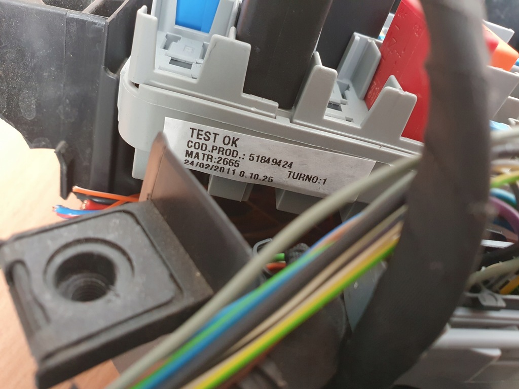 фото №8, Коробка предохранителей 51849424 romeo giulietta