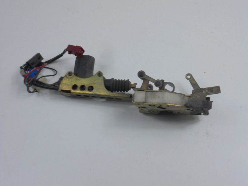 фото №6, Alfa romeo 75 замок дверь перед левый sedan 4d