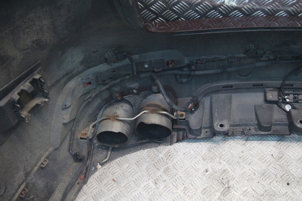 фото №14, Maserati levante бампер задняя задний pdc kompletny