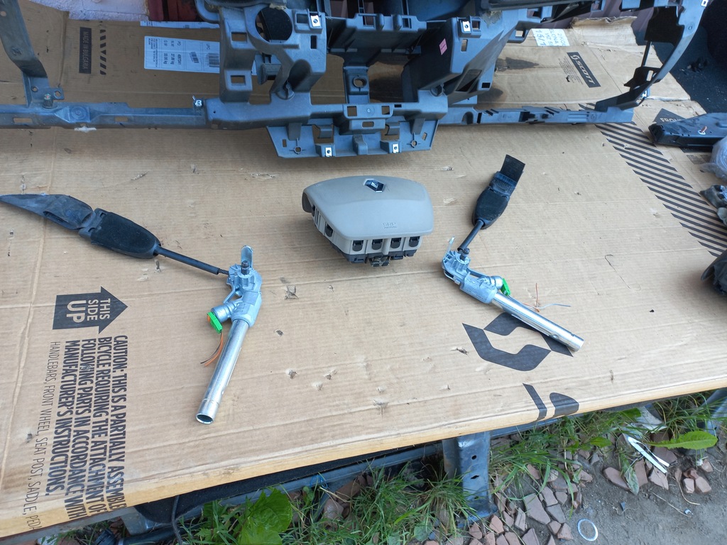 фото №5, Renault laguna iii 3 консоль подушки безопасности натяжители