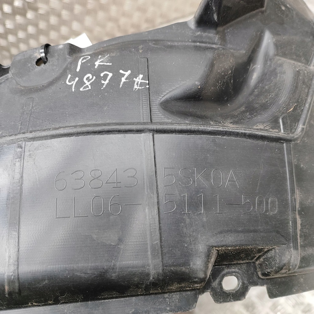 фото №6, Nissan leaf ii ze1 2019 левая сторона подкрылок передние