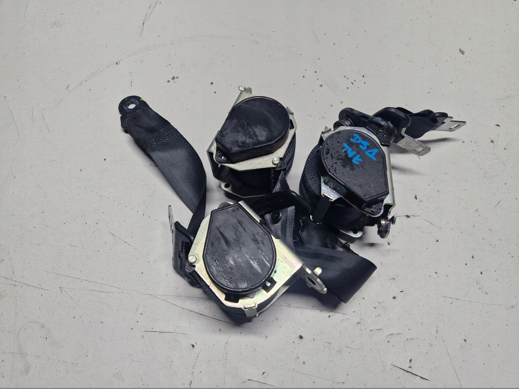 фото №1, Dacia sandero i 1 pas безопасности сиденье задняя комплект