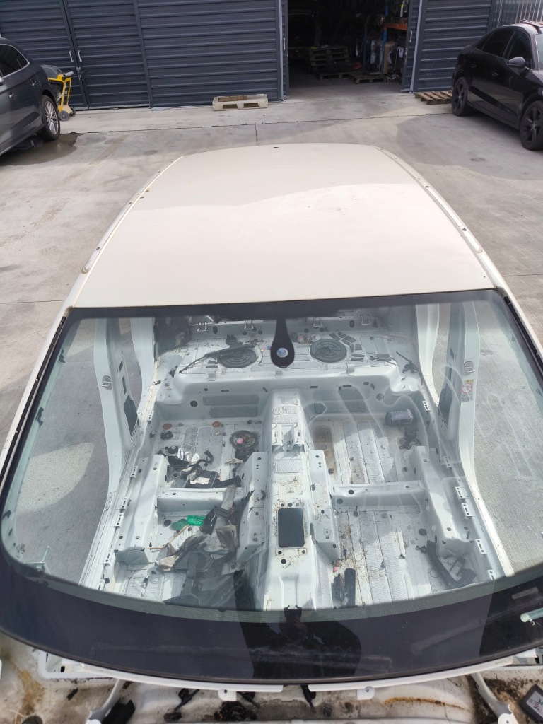 фото №1, Дах чверть обшивка дах audi q3 8u 2011-2018 оригінал !!!