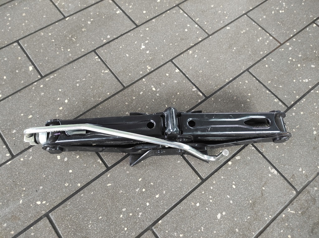 фото №1, Домкрат renault megane iii scenic iii 995500002r