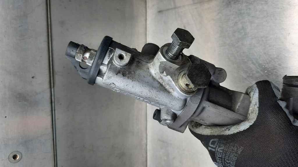 фото №6, Рулевая рейка 7853501232 bmw e61 2.0d 03-07r повреждённая