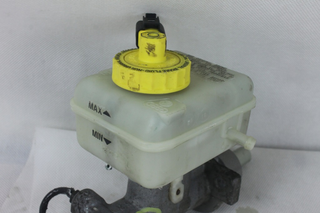 фото №7, Насос тормозная бачок vw golf iv 4 skoda seat leon audi a3 21027099