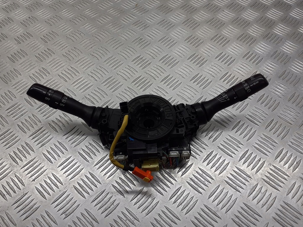 фото №1, Подрулевой переключатель света toyota auris 173832-17f144